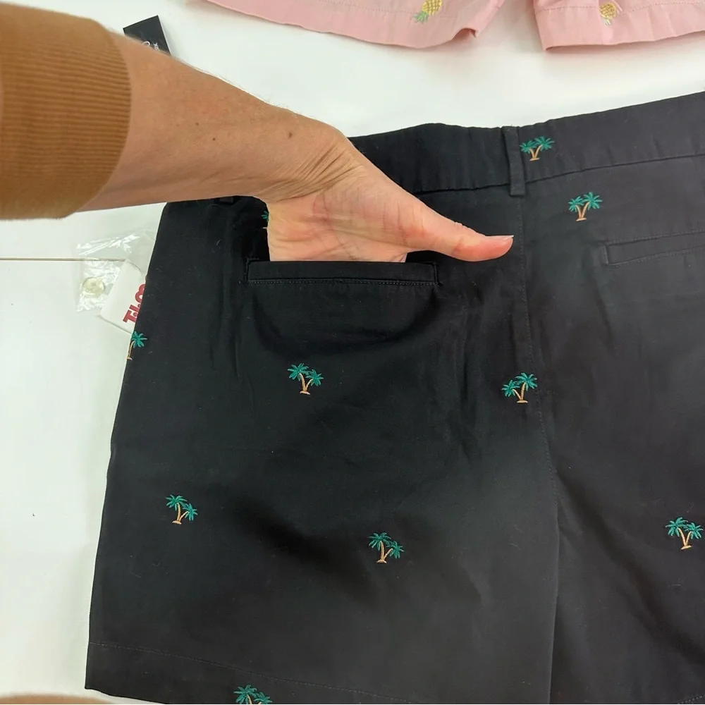 Jones & Co. Size 12 Set of Two Shorts New; Blue Palm Trees & Pink Pineapples